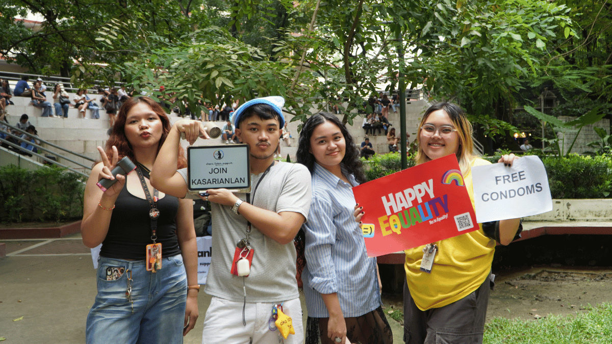 PUP KASARIANLAN members during their popup early membership event